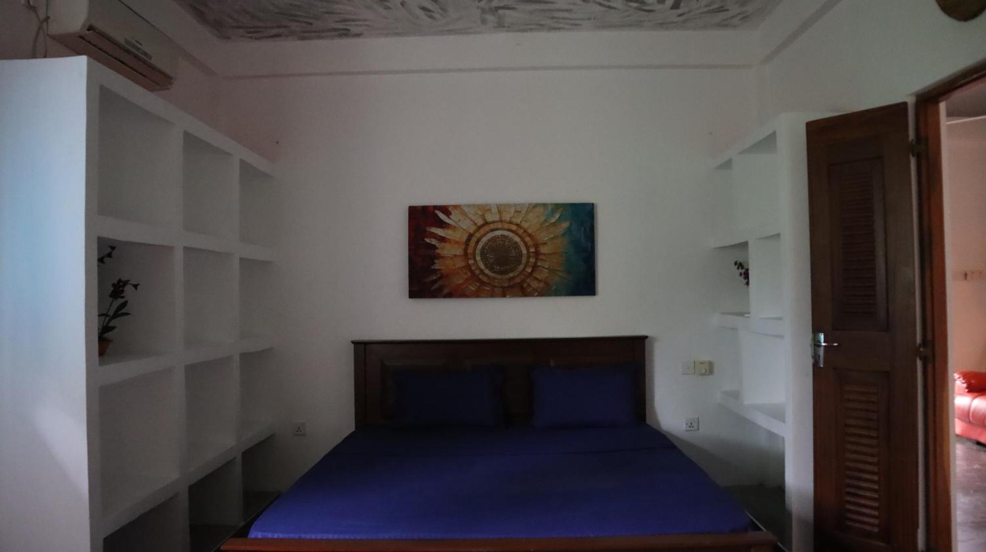 Julianu Hotel Тангале Екстериор снимка